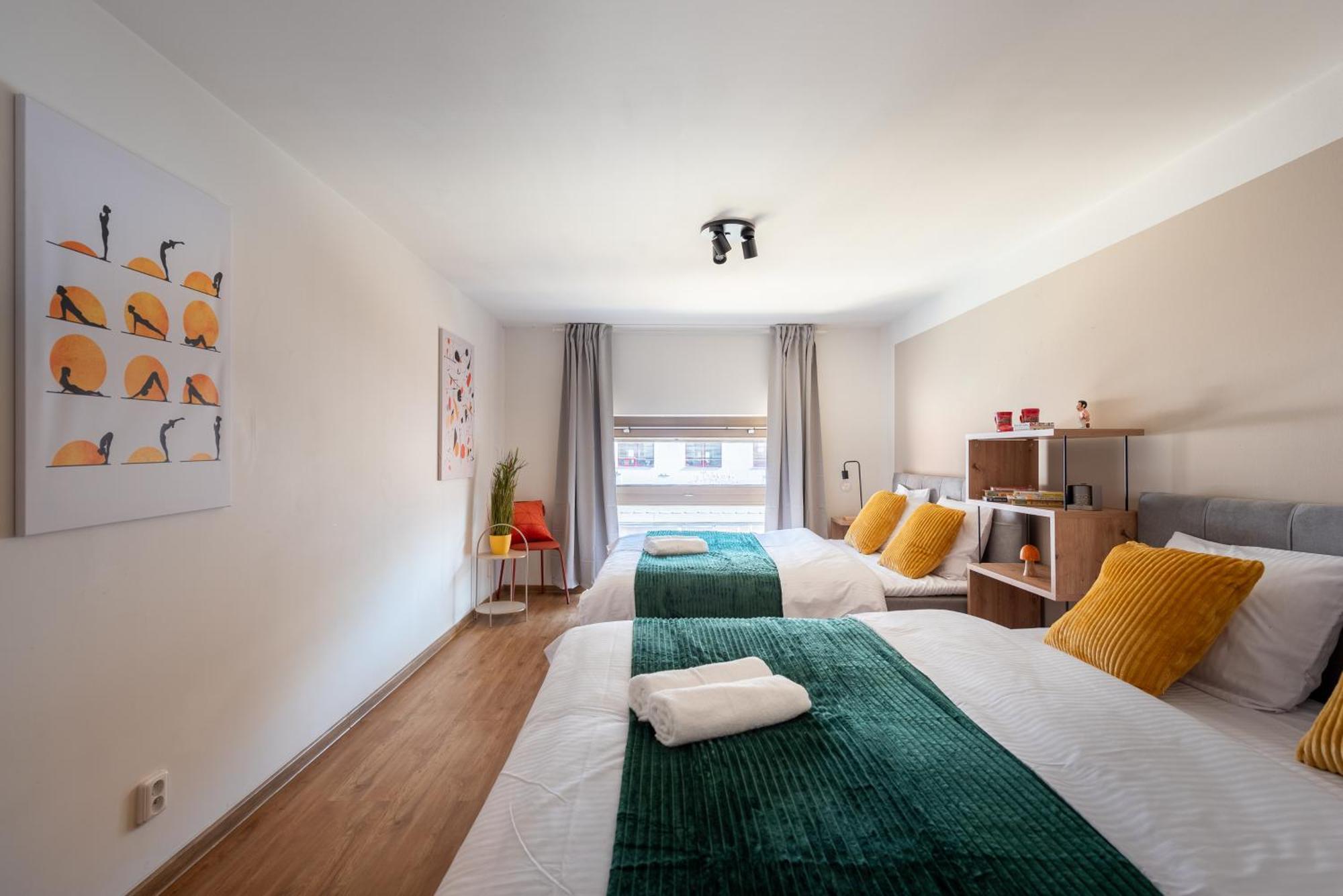 Spacious Apartments Near Karlin Square 프라하 외부 사진