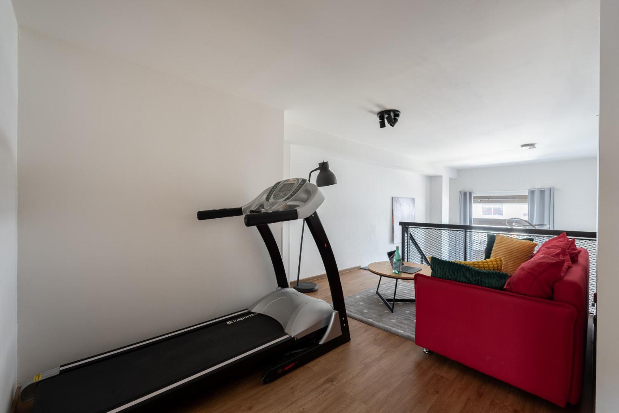 Spacious Apartments Near Karlin Square 프라하 외부 사진