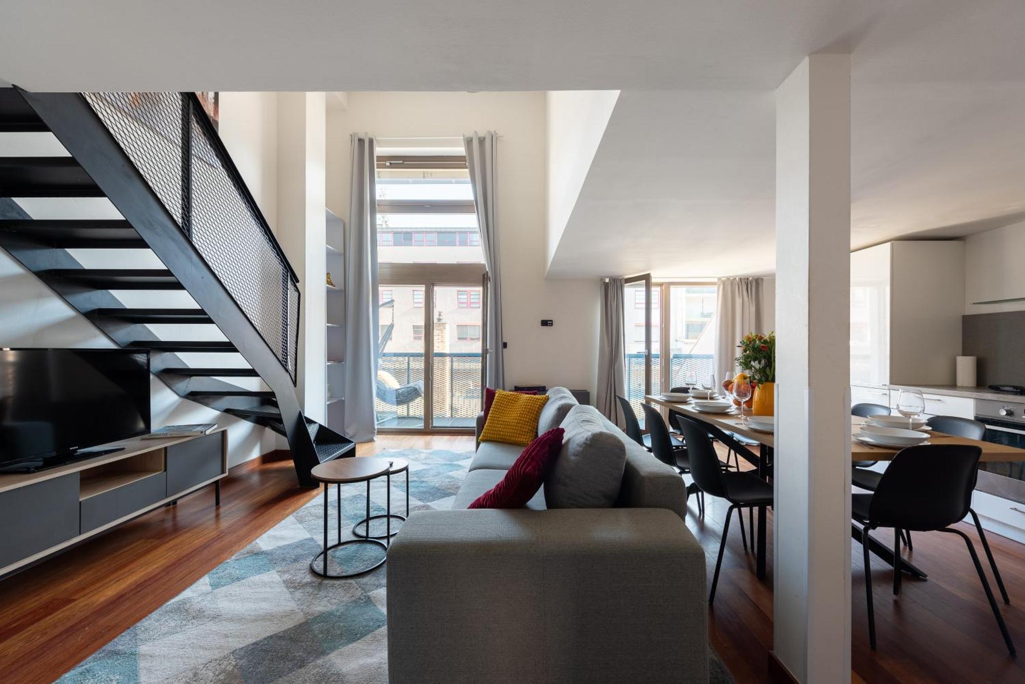 Spacious Apartments Near Karlin Square 프라하 외부 사진